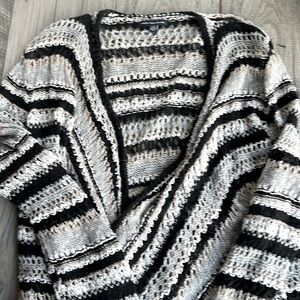 American Eagle outfitters sweater long cover-up large ￼